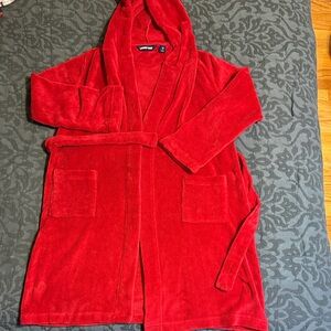 Lands' End boys Size 12 Red Robe